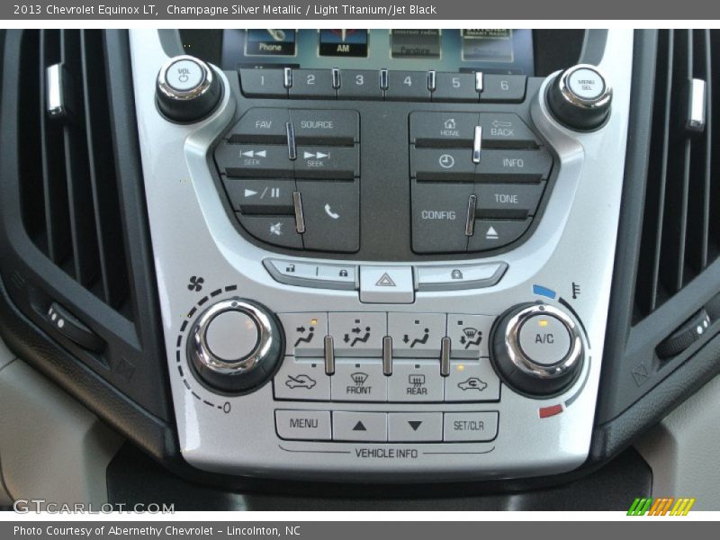 Champagne Silver Metallic / Light Titanium/Jet Black 2013 Chevrolet Equinox LT
