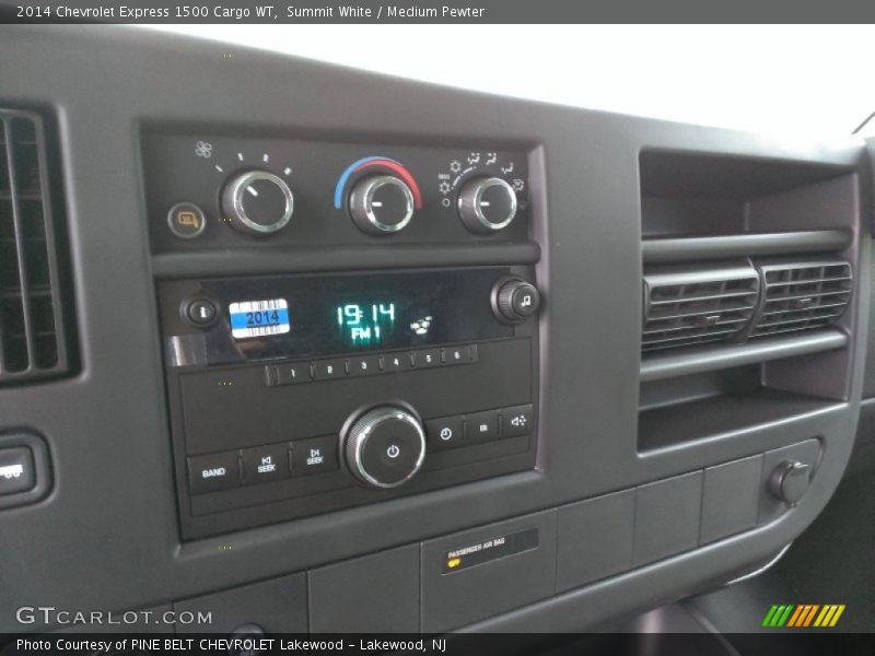 Summit White / Medium Pewter 2014 Chevrolet Express 1500 Cargo WT