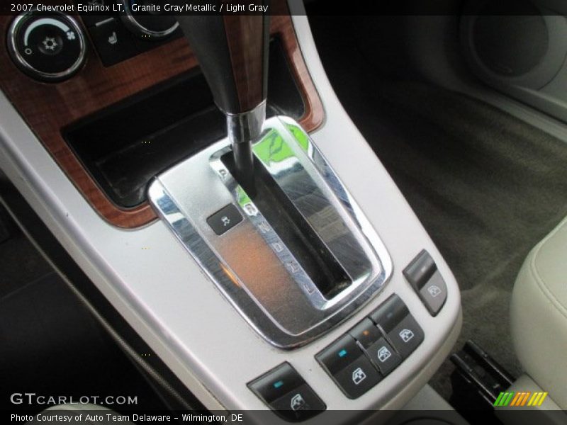 Granite Gray Metallic / Light Gray 2007 Chevrolet Equinox LT