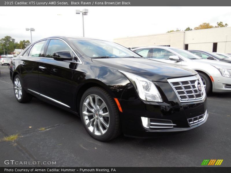 Front 3/4 View of 2015 XTS Luxury AWD Sedan