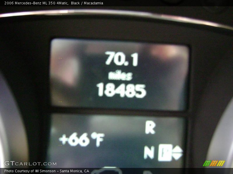 Black / Macadamia 2006 Mercedes-Benz ML 350 4Matic