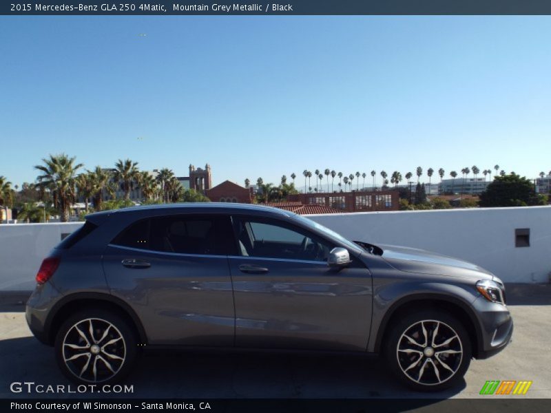 Mountain Grey Metallic / Black 2015 Mercedes-Benz GLA 250 4Matic