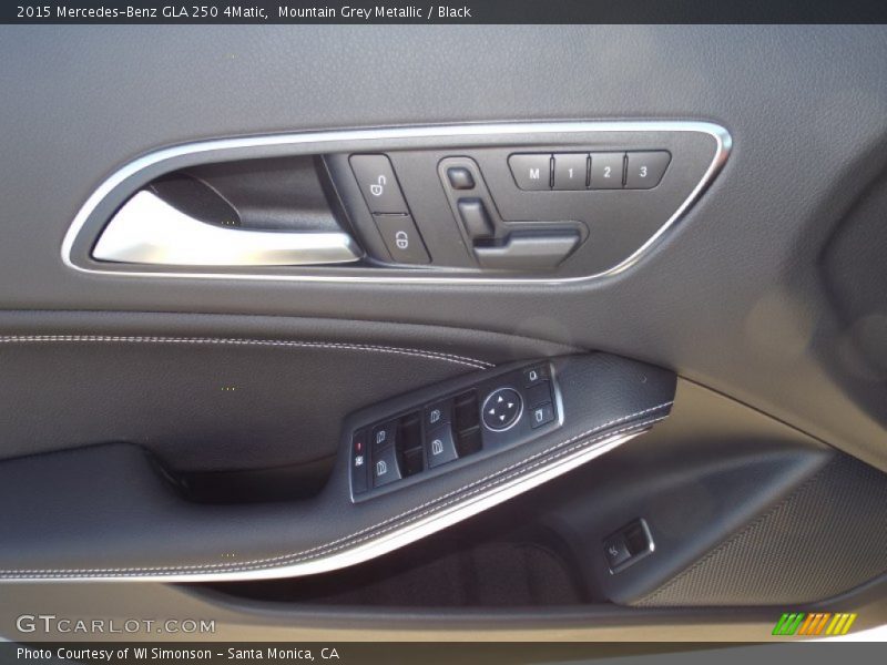 Mountain Grey Metallic / Black 2015 Mercedes-Benz GLA 250 4Matic