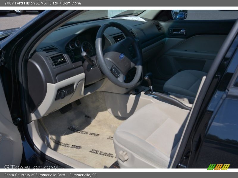 Black / Light Stone 2007 Ford Fusion SE V6