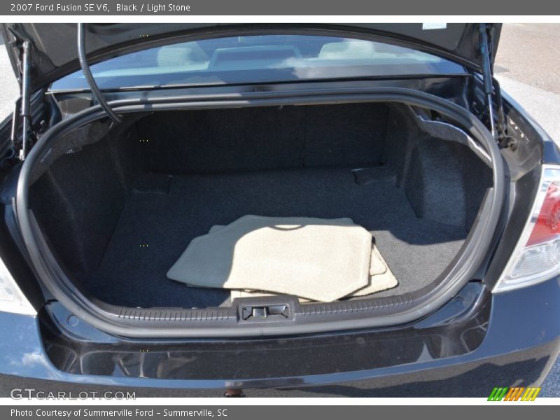 Black / Light Stone 2007 Ford Fusion SE V6