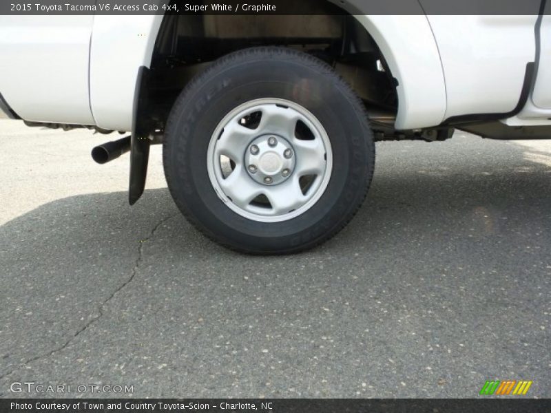 Super White / Graphite 2015 Toyota Tacoma V6 Access Cab 4x4