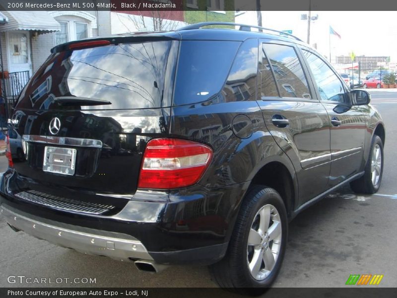 Black / Macadamia 2006 Mercedes-Benz ML 500 4Matic