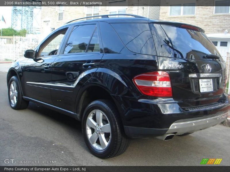 Black / Macadamia 2006 Mercedes-Benz ML 500 4Matic