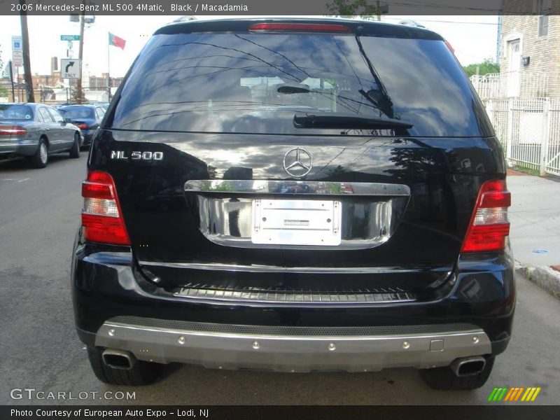Black / Macadamia 2006 Mercedes-Benz ML 500 4Matic