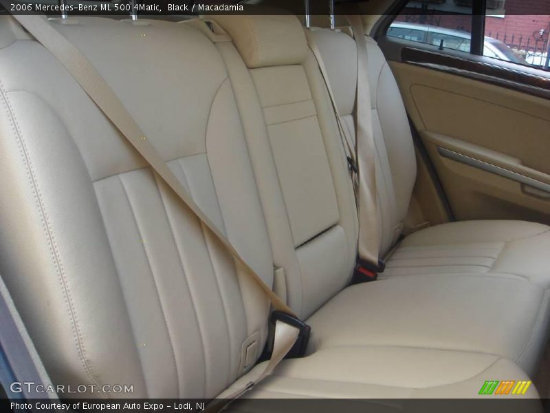 Black / Macadamia 2006 Mercedes-Benz ML 500 4Matic