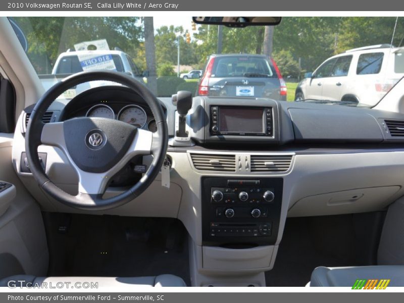 Calla Lilly White / Aero Gray 2010 Volkswagen Routan SE