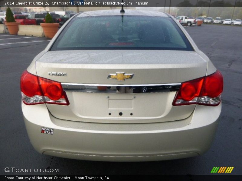 Champagne Silver Metallic / Jet Black/Medium Titanium 2014 Chevrolet Cruze LS