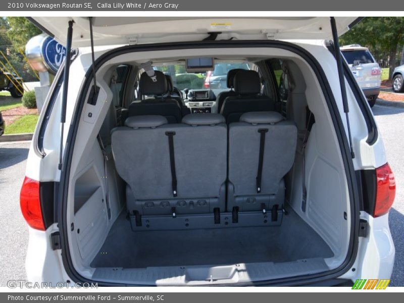 Calla Lilly White / Aero Gray 2010 Volkswagen Routan SE