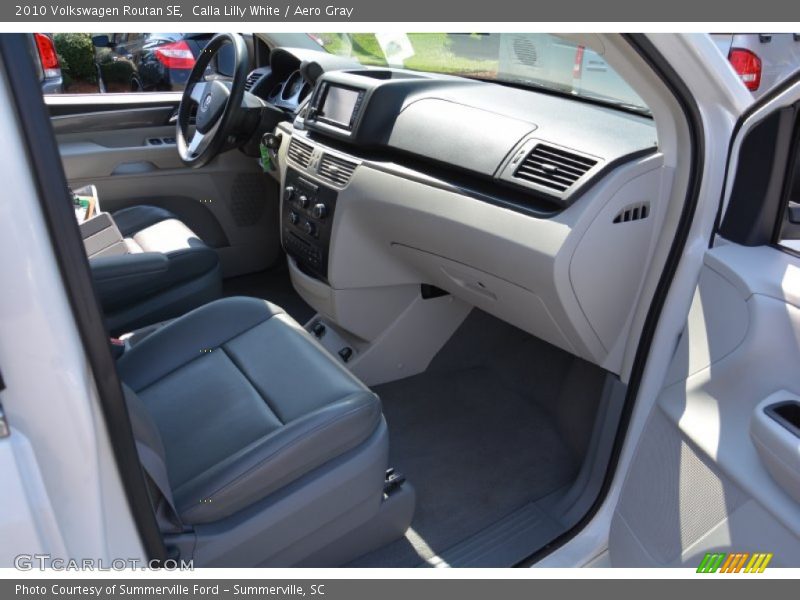 Calla Lilly White / Aero Gray 2010 Volkswagen Routan SE