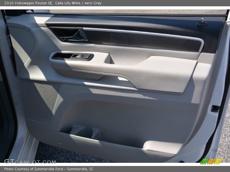 Calla Lilly White / Aero Gray 2010 Volkswagen Routan SE