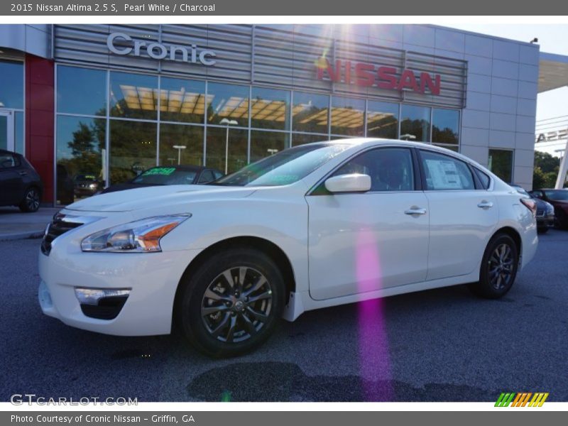 Pearl White / Charcoal 2015 Nissan Altima 2.5 S
