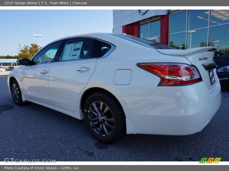 Pearl White / Charcoal 2015 Nissan Altima 2.5 S