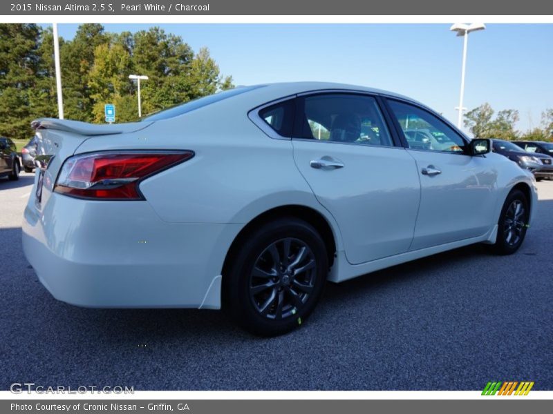 Pearl White / Charcoal 2015 Nissan Altima 2.5 S