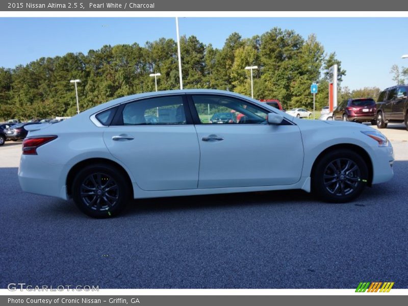 Pearl White / Charcoal 2015 Nissan Altima 2.5 S