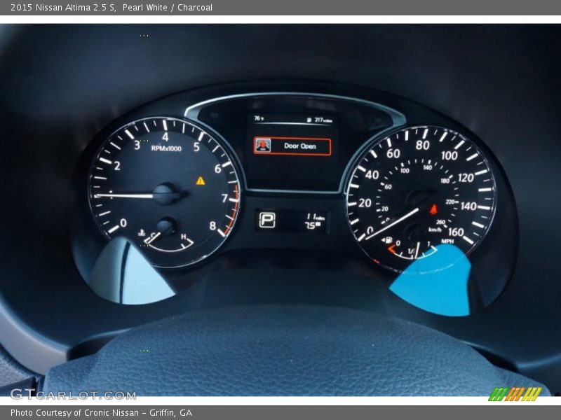 Pearl White / Charcoal 2015 Nissan Altima 2.5 S