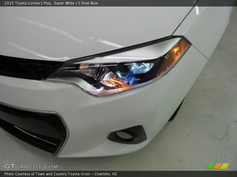 Super White / S Steel Blue 2015 Toyota Corolla S Plus
