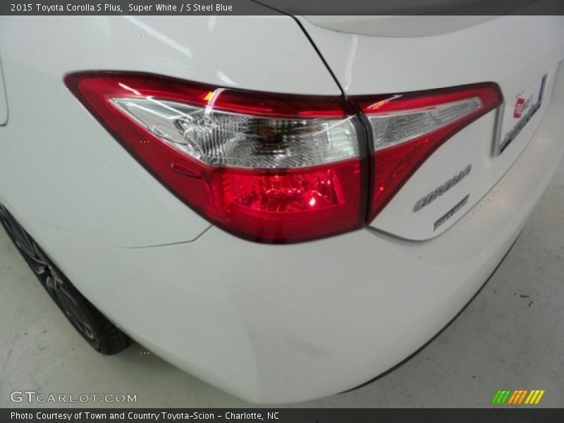 Super White / S Steel Blue 2015 Toyota Corolla S Plus
