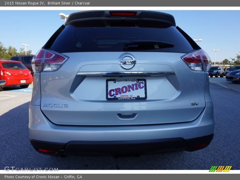 Brilliant Silver / Charcoal 2015 Nissan Rogue SV