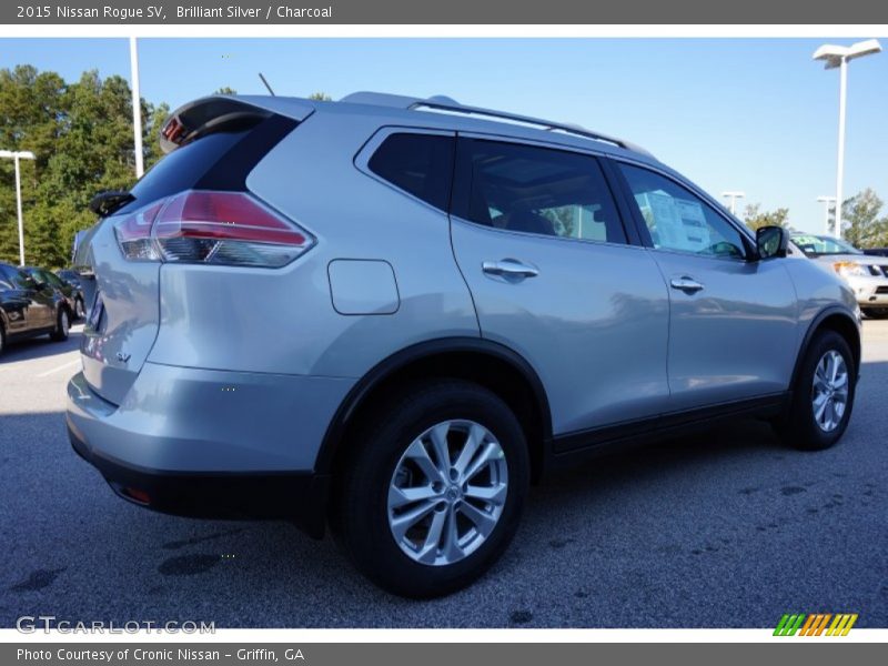 Brilliant Silver / Charcoal 2015 Nissan Rogue SV