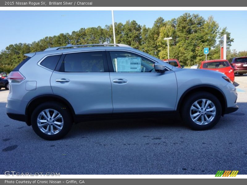 Brilliant Silver / Charcoal 2015 Nissan Rogue SV