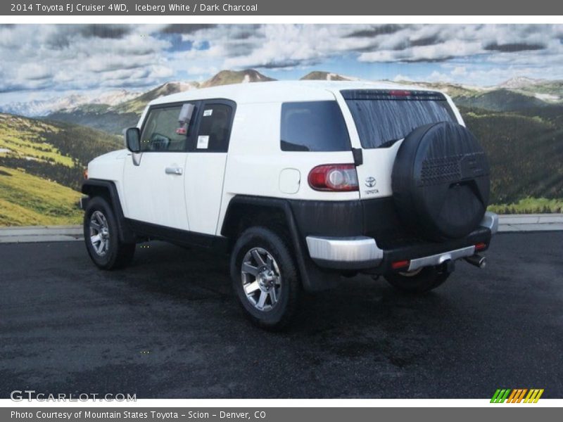 Iceberg White / Dark Charcoal 2014 Toyota FJ Cruiser 4WD