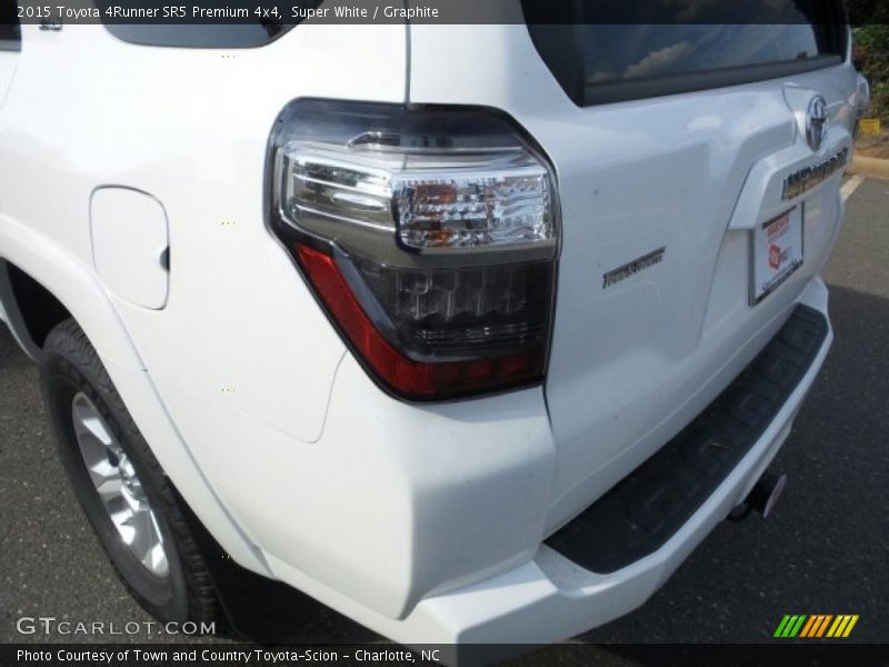 Super White / Graphite 2015 Toyota 4Runner SR5 Premium 4x4