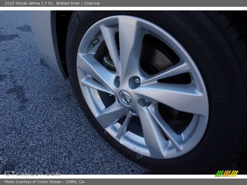 Brilliant Silver / Charcoal 2015 Nissan Altima 2.5 SV