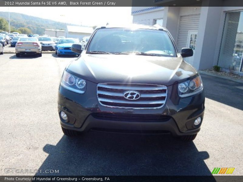 Black Forest Green / Gray 2012 Hyundai Santa Fe SE V6 AWD