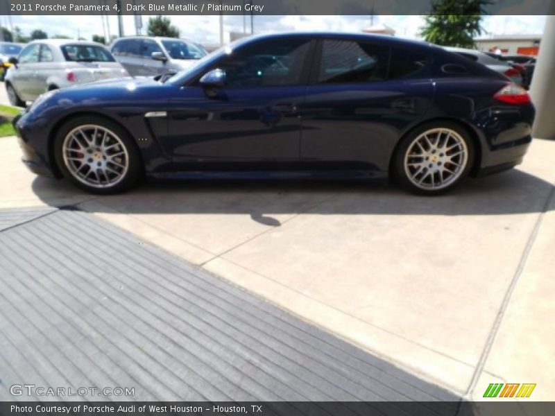 Dark Blue Metallic / Platinum Grey 2011 Porsche Panamera 4