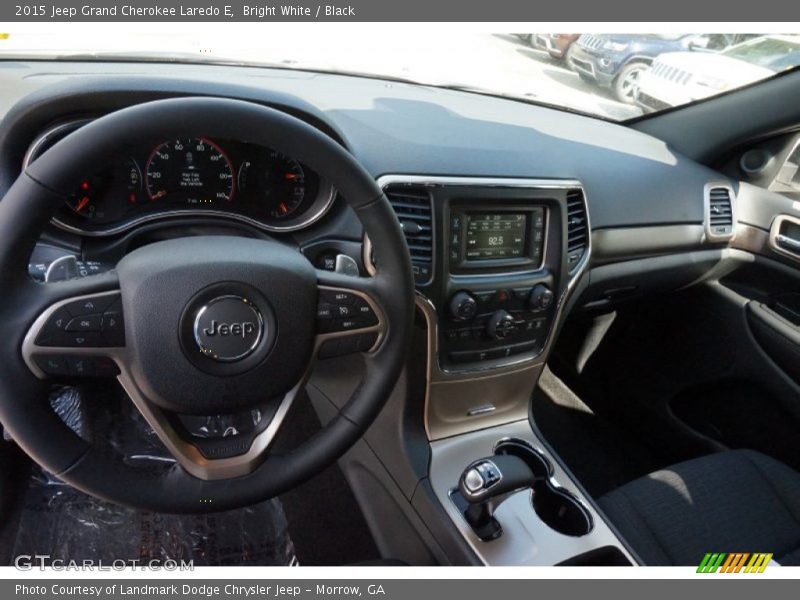 Bright White / Black 2015 Jeep Grand Cherokee Laredo E