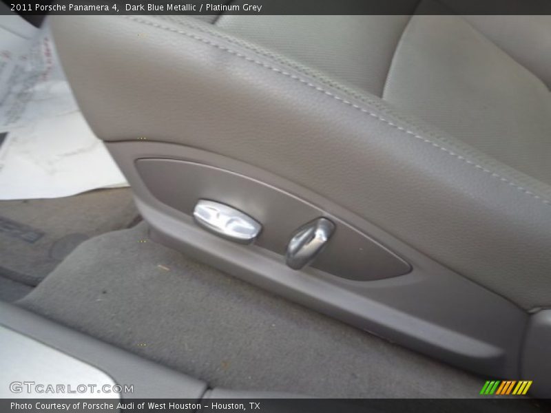 Dark Blue Metallic / Platinum Grey 2011 Porsche Panamera 4