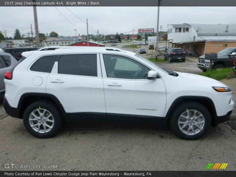 Bright White / Black 2015 Jeep Cherokee Latitude 4x4