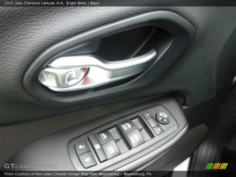 Bright White / Black 2015 Jeep Cherokee Latitude 4x4