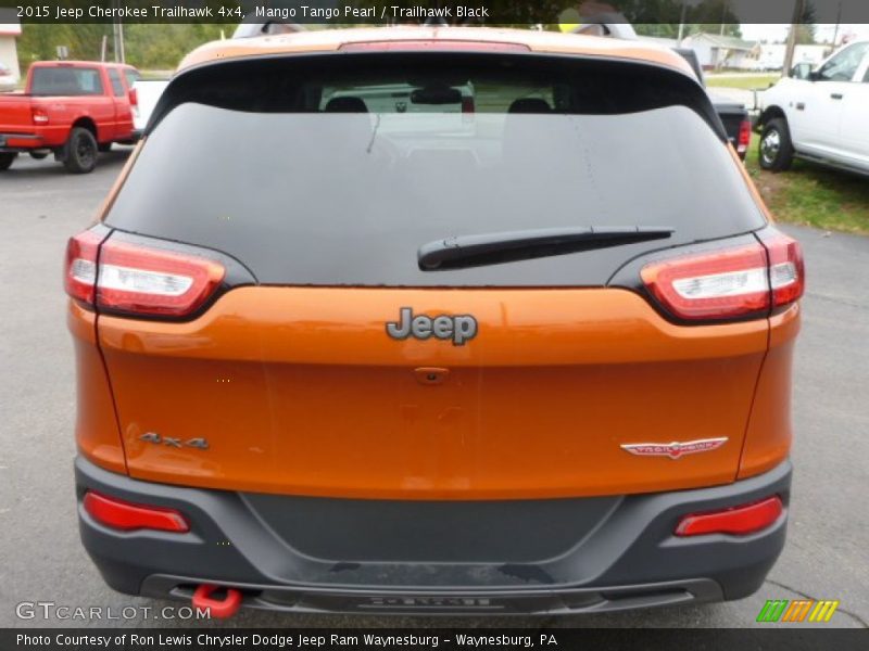 Mango Tango Pearl / Trailhawk Black 2015 Jeep Cherokee Trailhawk 4x4