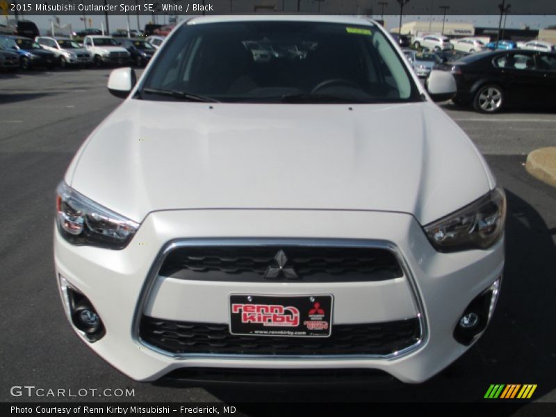 White / Black 2015 Mitsubishi Outlander Sport SE