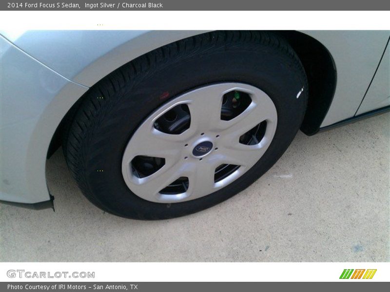 Ingot Silver / Charcoal Black 2014 Ford Focus S Sedan