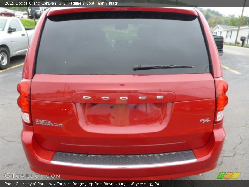 Redline 2 Coat Pearl / Black 2015 Dodge Grand Caravan R/T