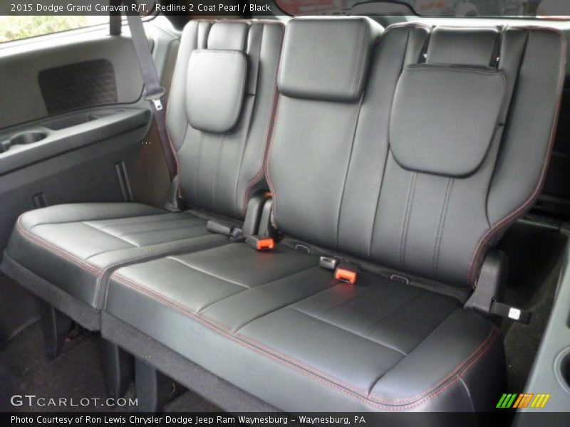 Redline 2 Coat Pearl / Black 2015 Dodge Grand Caravan R/T