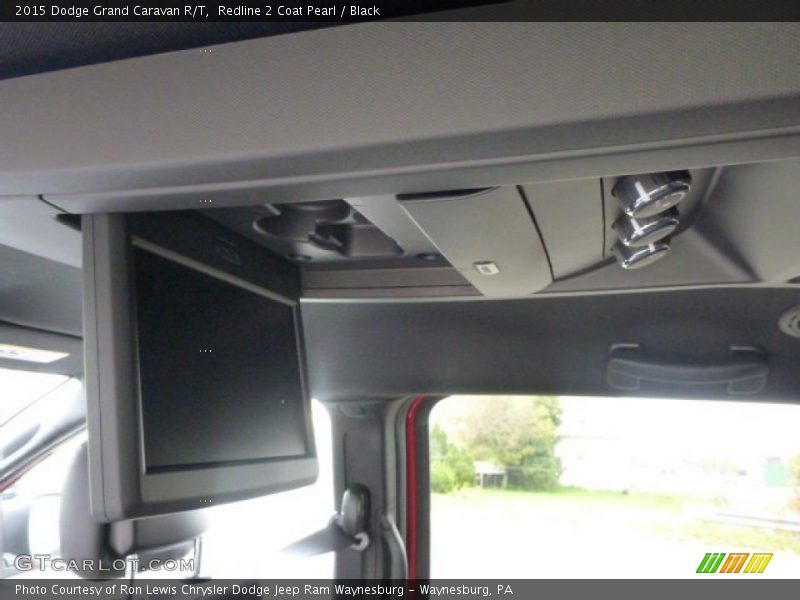 Redline 2 Coat Pearl / Black 2015 Dodge Grand Caravan R/T