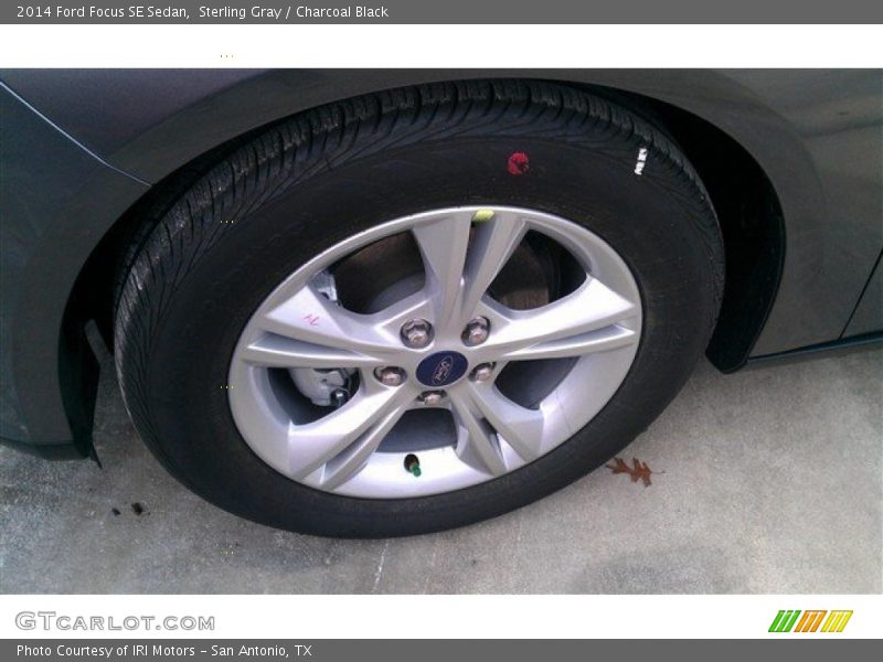 Sterling Gray / Charcoal Black 2014 Ford Focus SE Sedan