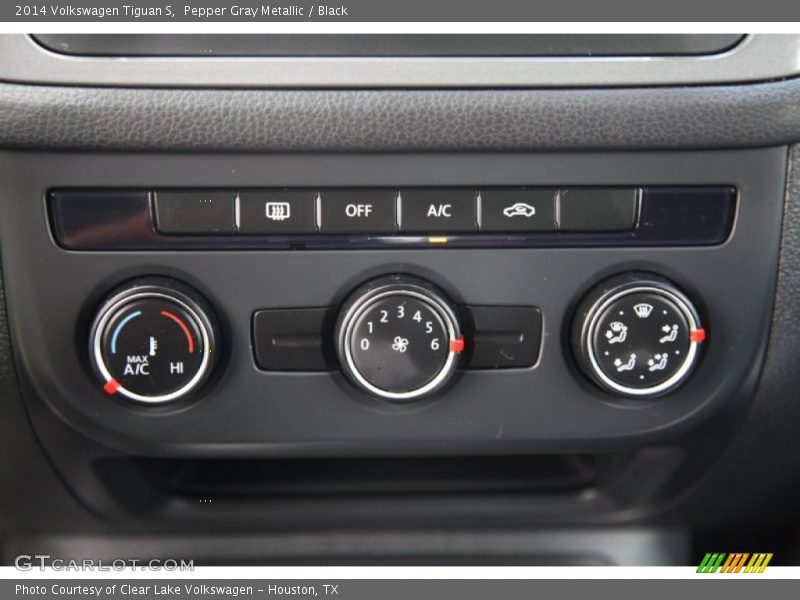 Pepper Gray Metallic / Black 2014 Volkswagen Tiguan S