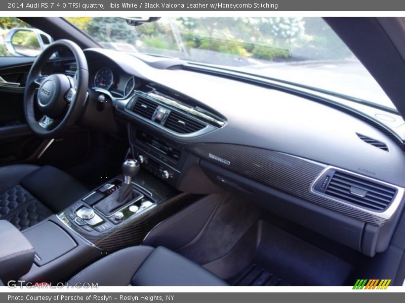 Dashboard of 2014 RS 7 4.0 TFSI quattro