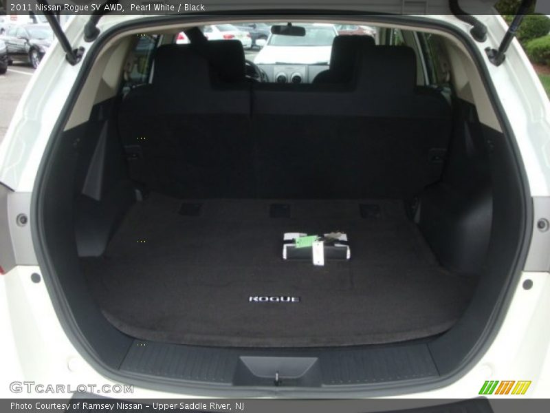 Pearl White / Black 2011 Nissan Rogue SV AWD