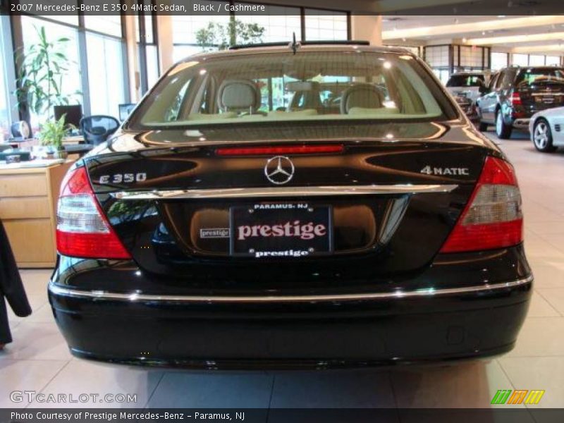 Black / Cashmere 2007 Mercedes-Benz E 350 4Matic Sedan