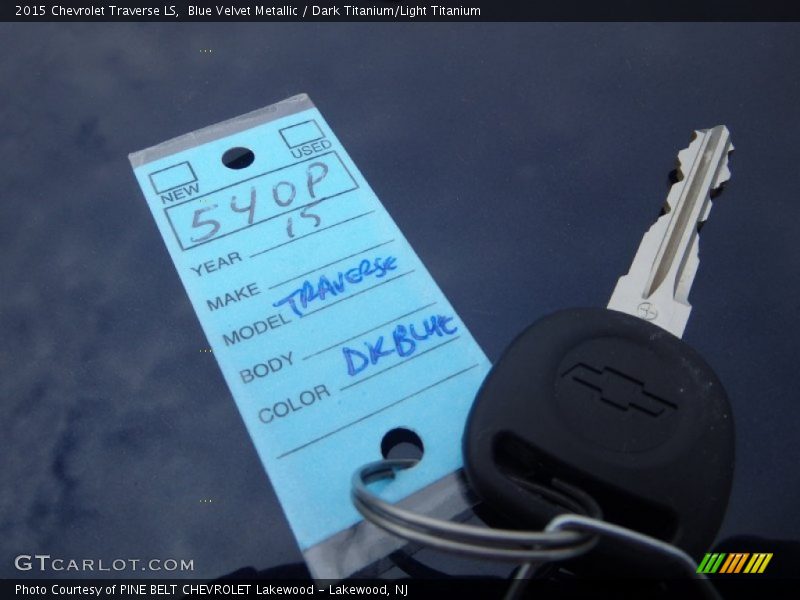Blue Velvet Metallic / Dark Titanium/Light Titanium 2015 Chevrolet Traverse LS
